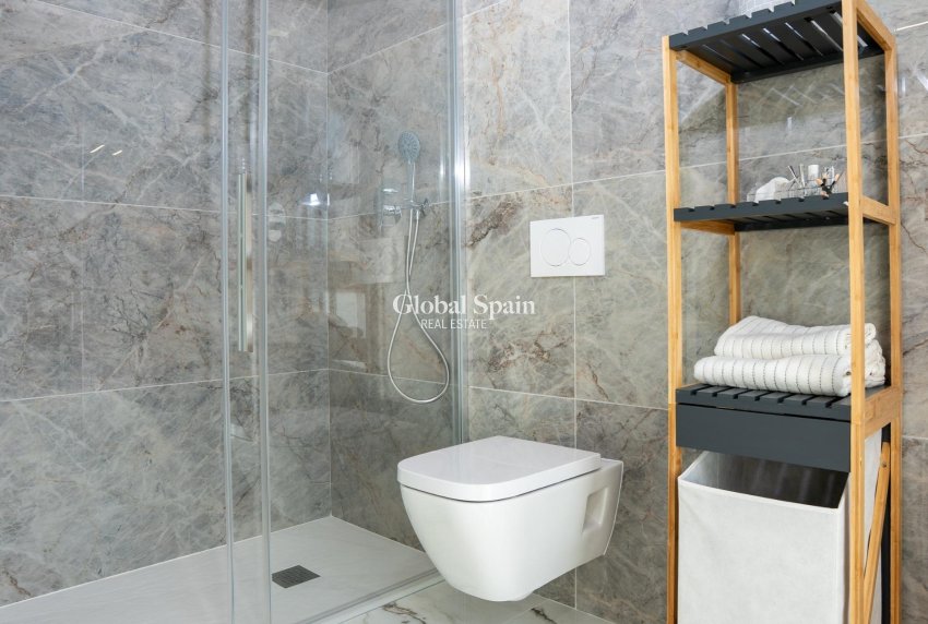 Neubau - VILLA -
CIUDAD QUESADA