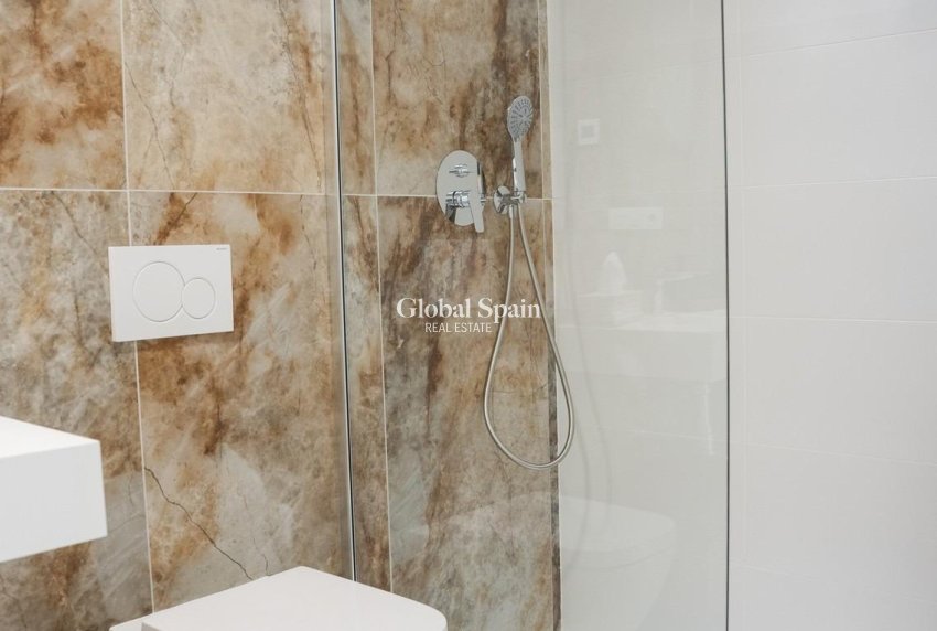 Neubau - VILLA -
CIUDAD QUESADA