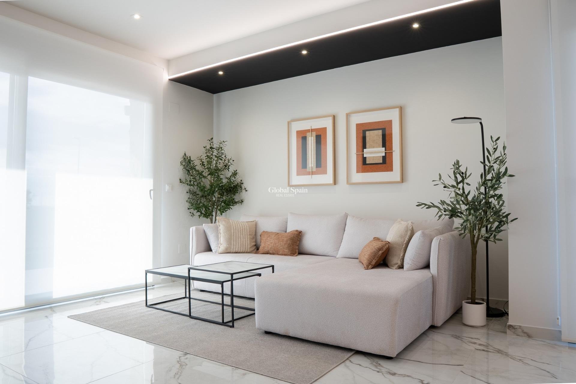 Neubau - VILLA -
CIUDAD QUESADA