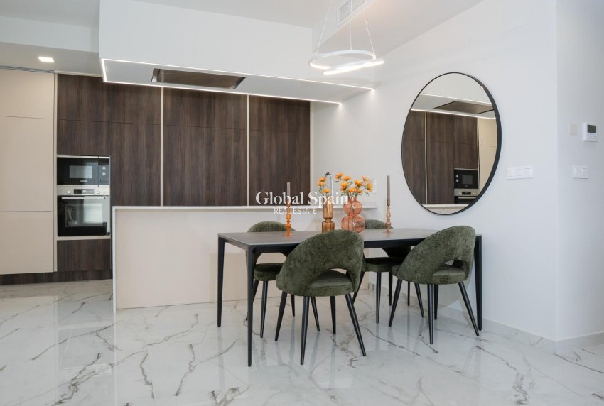 Neubau - VILLA -
CIUDAD QUESADA