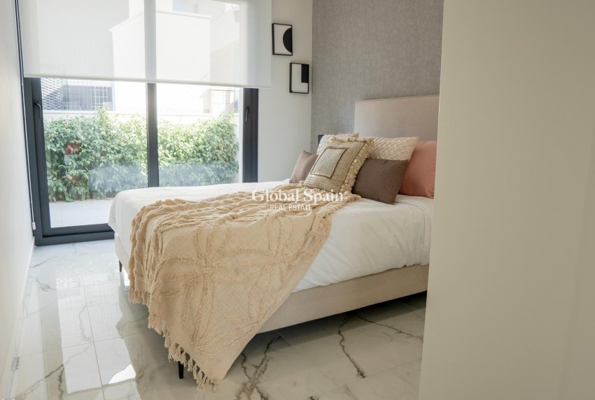 Neubau - VILLA -
CIUDAD QUESADA