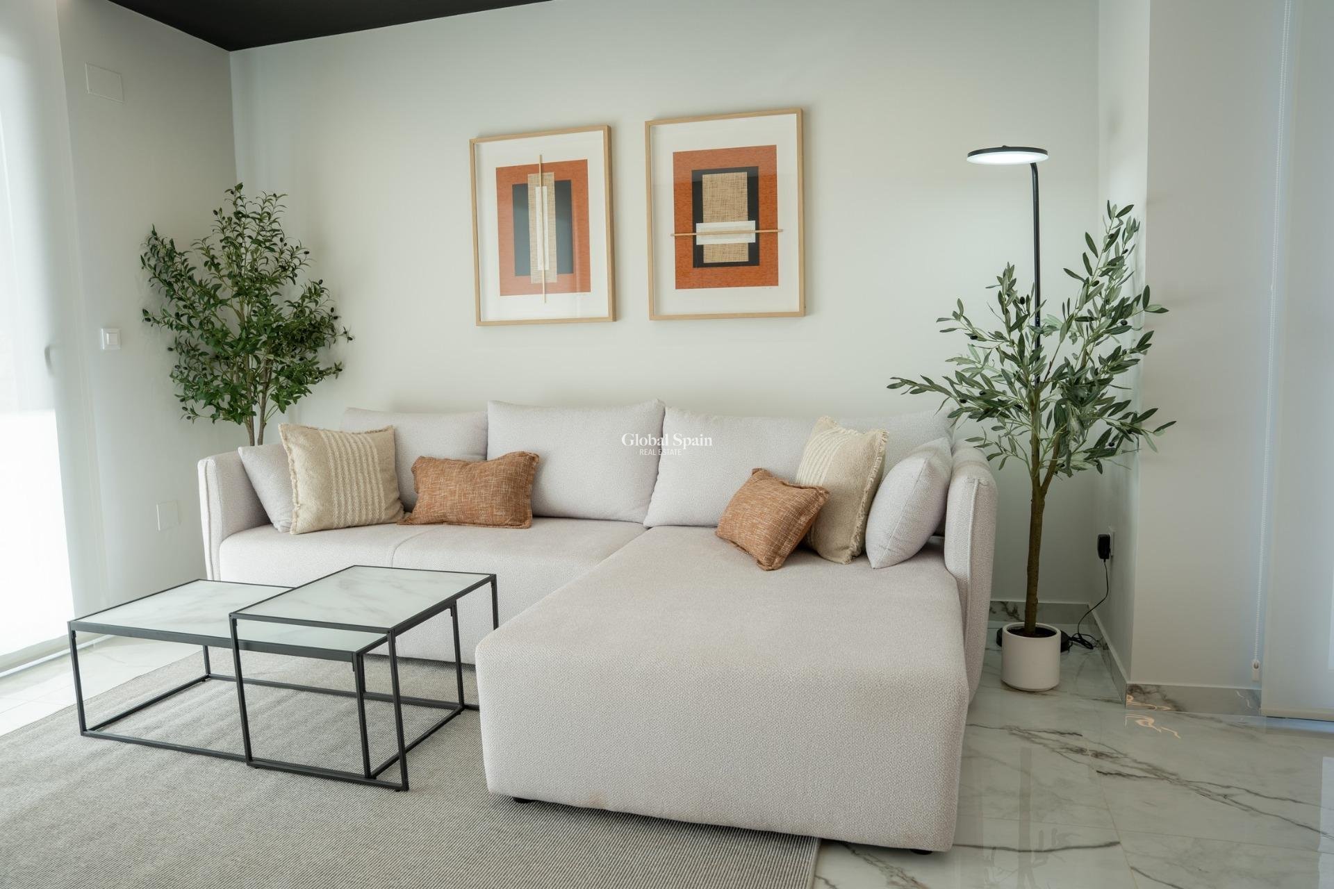 Neubau - VILLA -
CIUDAD QUESADA
