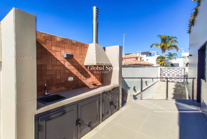 Neubau - Villa -
DEHESA DE CAMPOAMOR