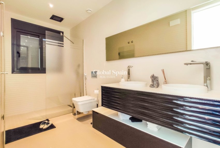 Neubau - Villa -
DEHESA DE CAMPOAMOR