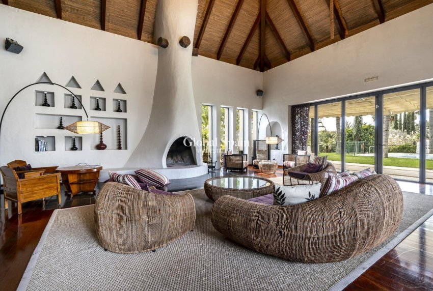 Neubau - VILLA -
ESTEPONA - Atalaya del Golf