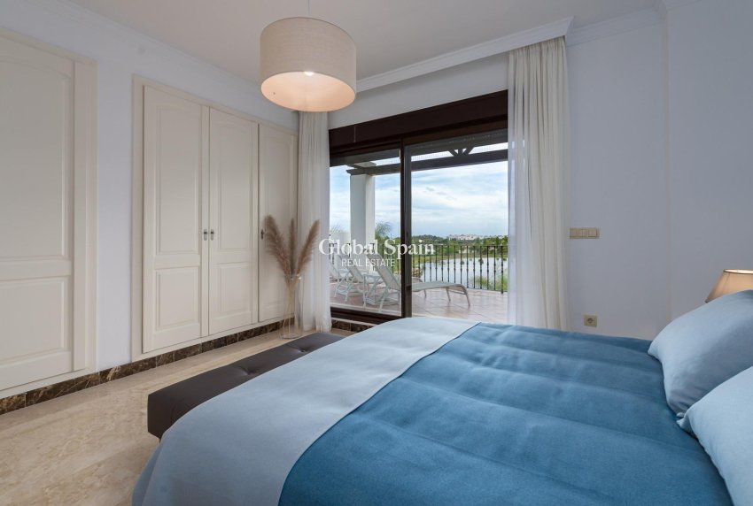 Neubau - VILLA -
ESTEPONA - Azata Golf Estepona Oeste