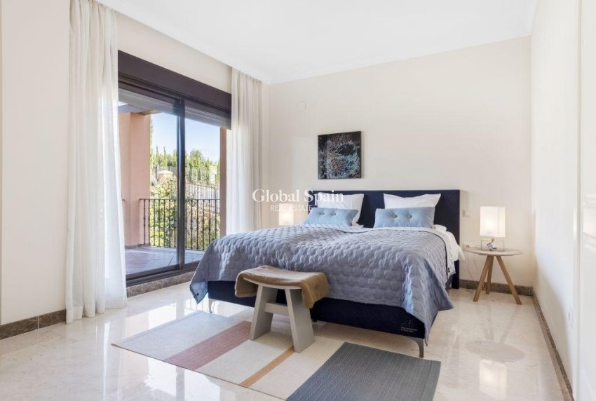Neubau - VILLA -
ESTEPONA - Azata Golf Estepona Oeste