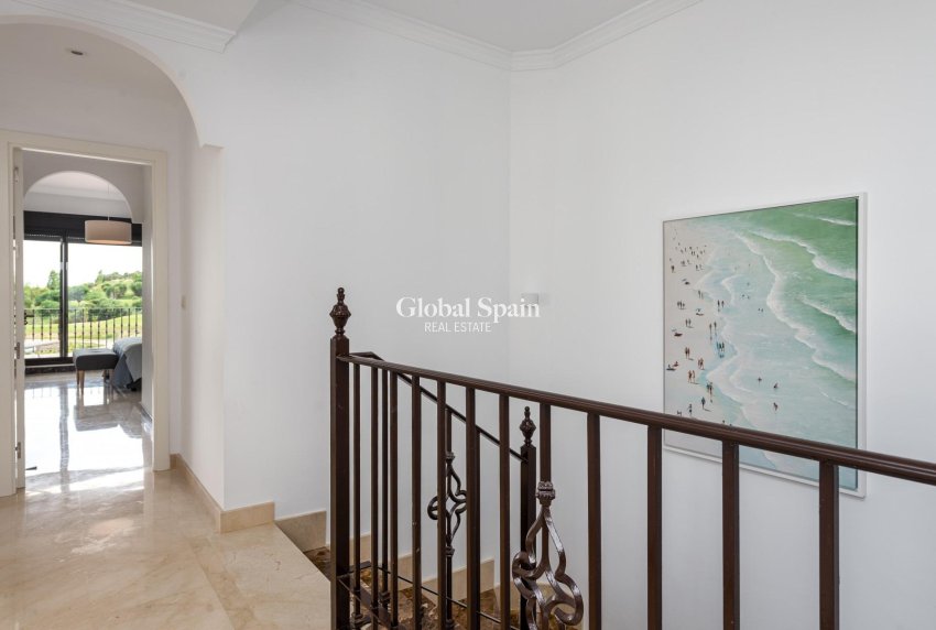 Neubau - VILLA -
ESTEPONA - Azata Golf Estepona Oeste