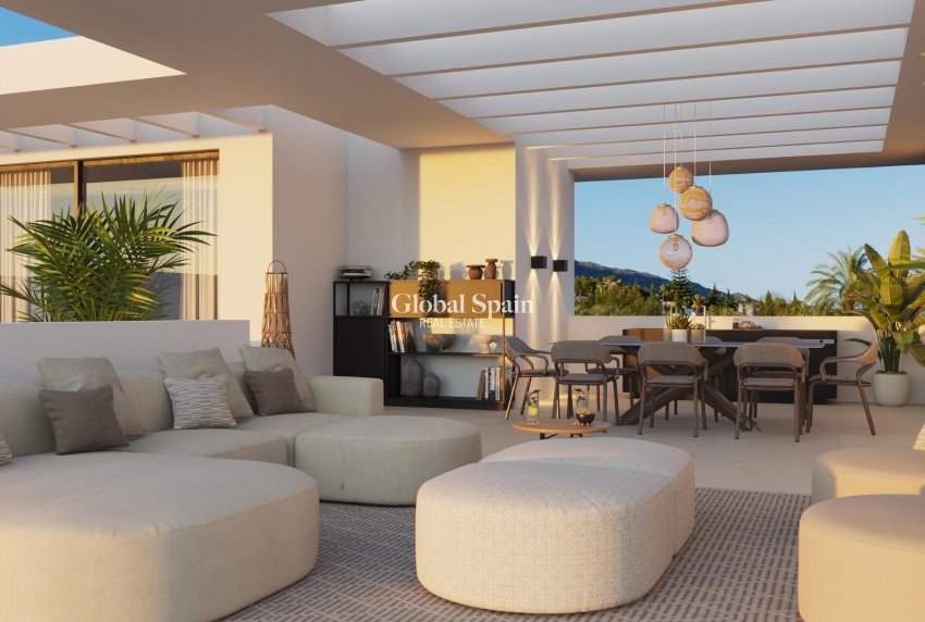 Neubau - VILLA -
ESTEPONA - Selwo