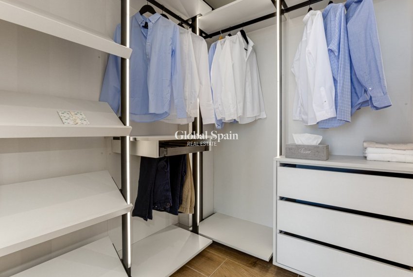 Neubau - Villa -
FINESTRAT