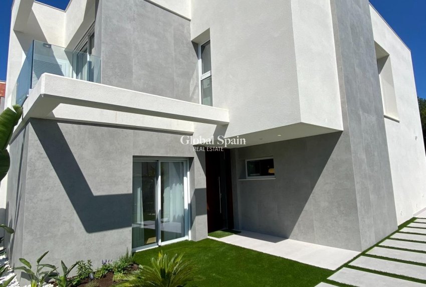 Neubau - VILLA -
FINESTRAT