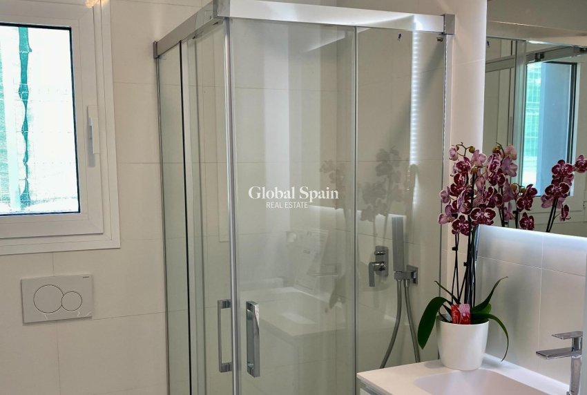 Neubau - VILLA -
FINESTRAT