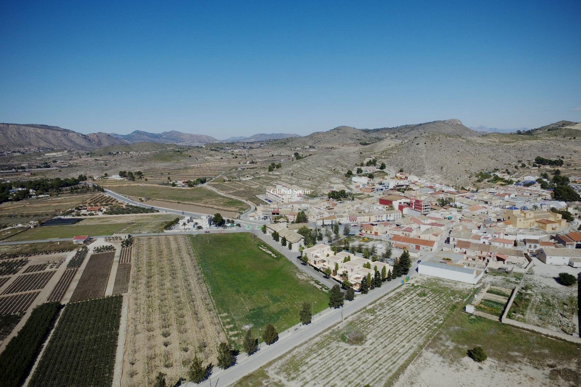 Neubau - VILLA -
HONDÓN DE LAS NIEVES - Centro