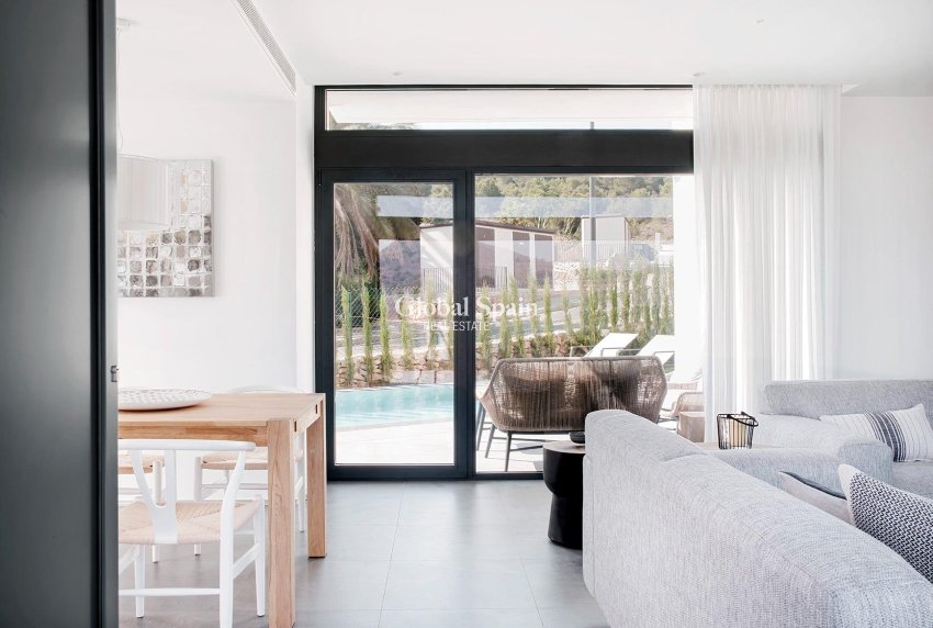 Neubau - VILLA -
LA MANGA DEL MAR MENOR