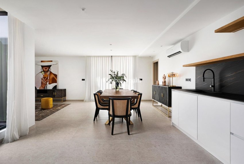 Neubau - VILLA -
LA NUCÍA - Coblanca