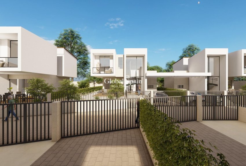 Neubau - VILLA -
LA NUCÍA - Escandinavia