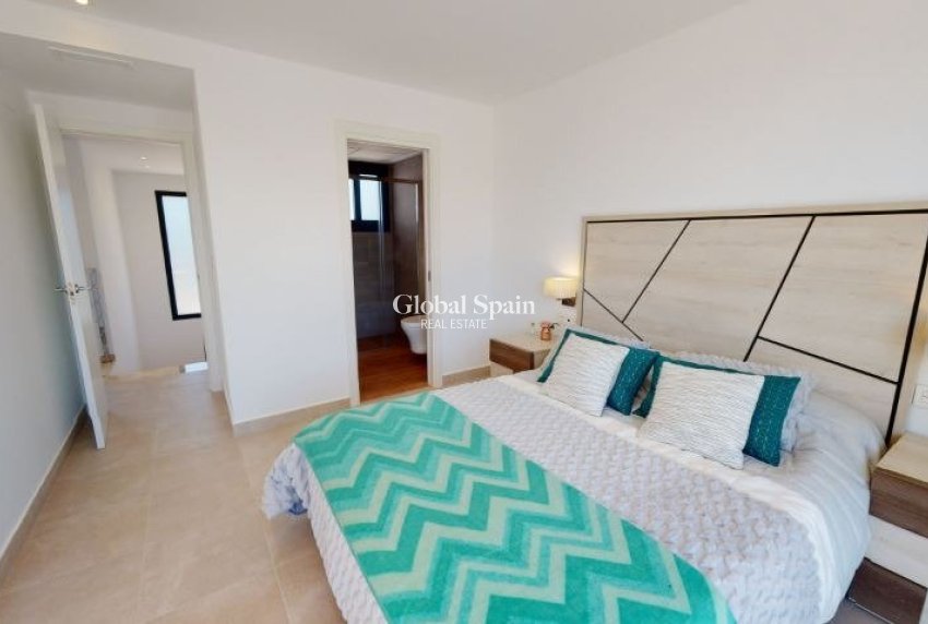 Neubau - VILLA -
LA NUCÍA - Urb. Don Mar
