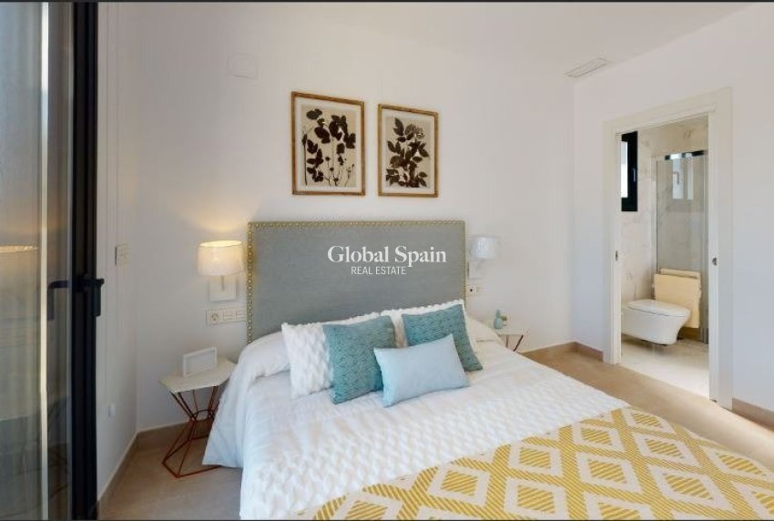 Neubau - VILLA -
LA NUCÍA - Urb. Don Mar