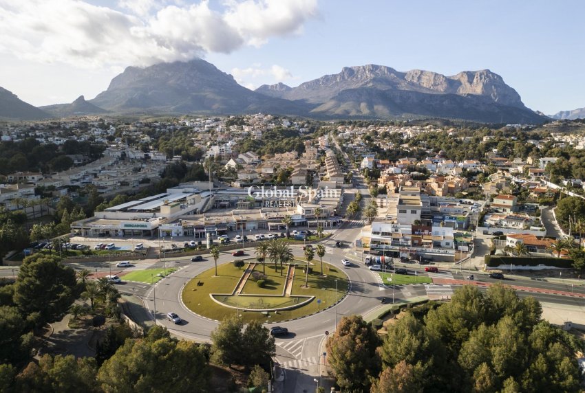 Neubau - VILLA -
LA NUCÍA - Urb. Don Mar