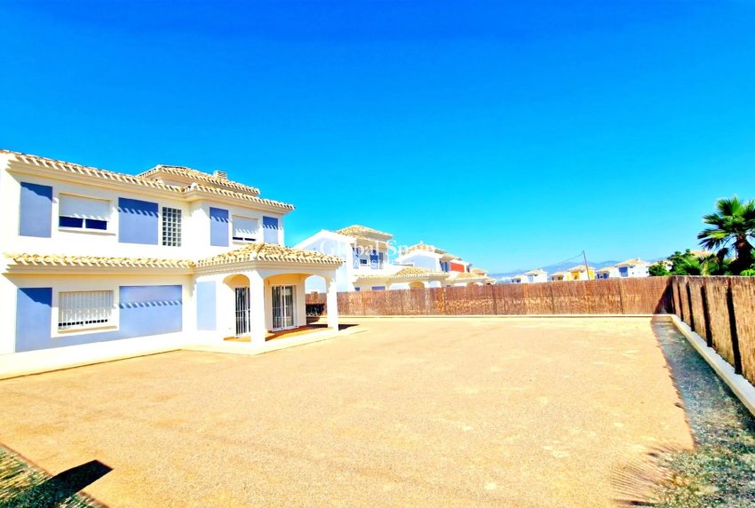 Neubau - Villa -
Lorca - Purias