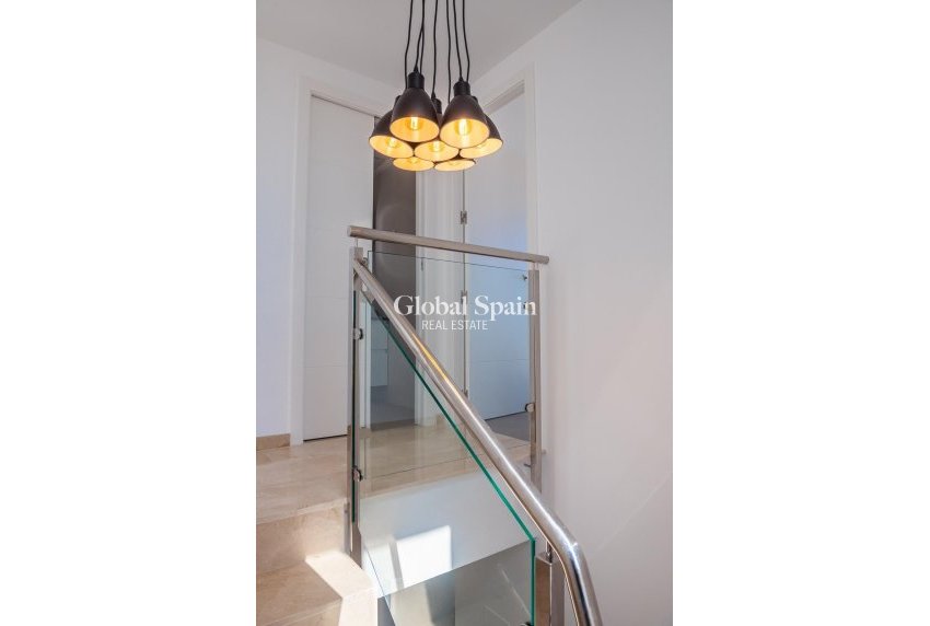 Neubau - VILLA -
LOS ALCÁZARES