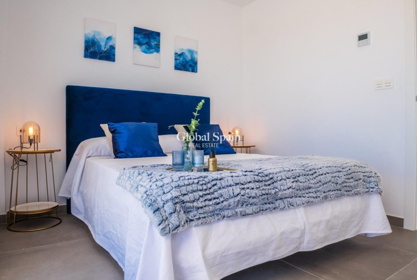 Neubau - VILLA -
LOS ALCÁZARES