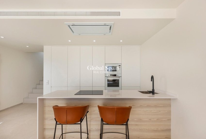 Neubau - VILLA -
LOS ALCÁZARES