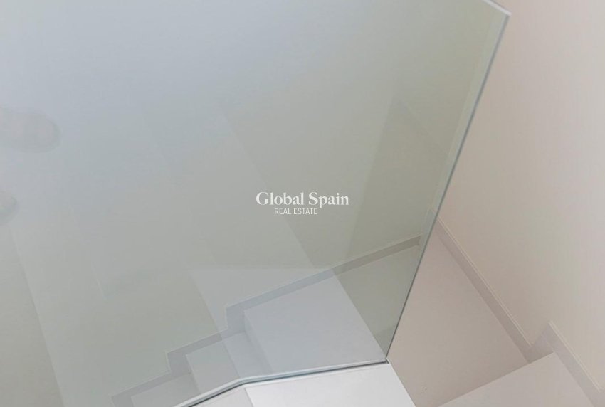 Neubau - VILLA -
LOS ALCÁZARES