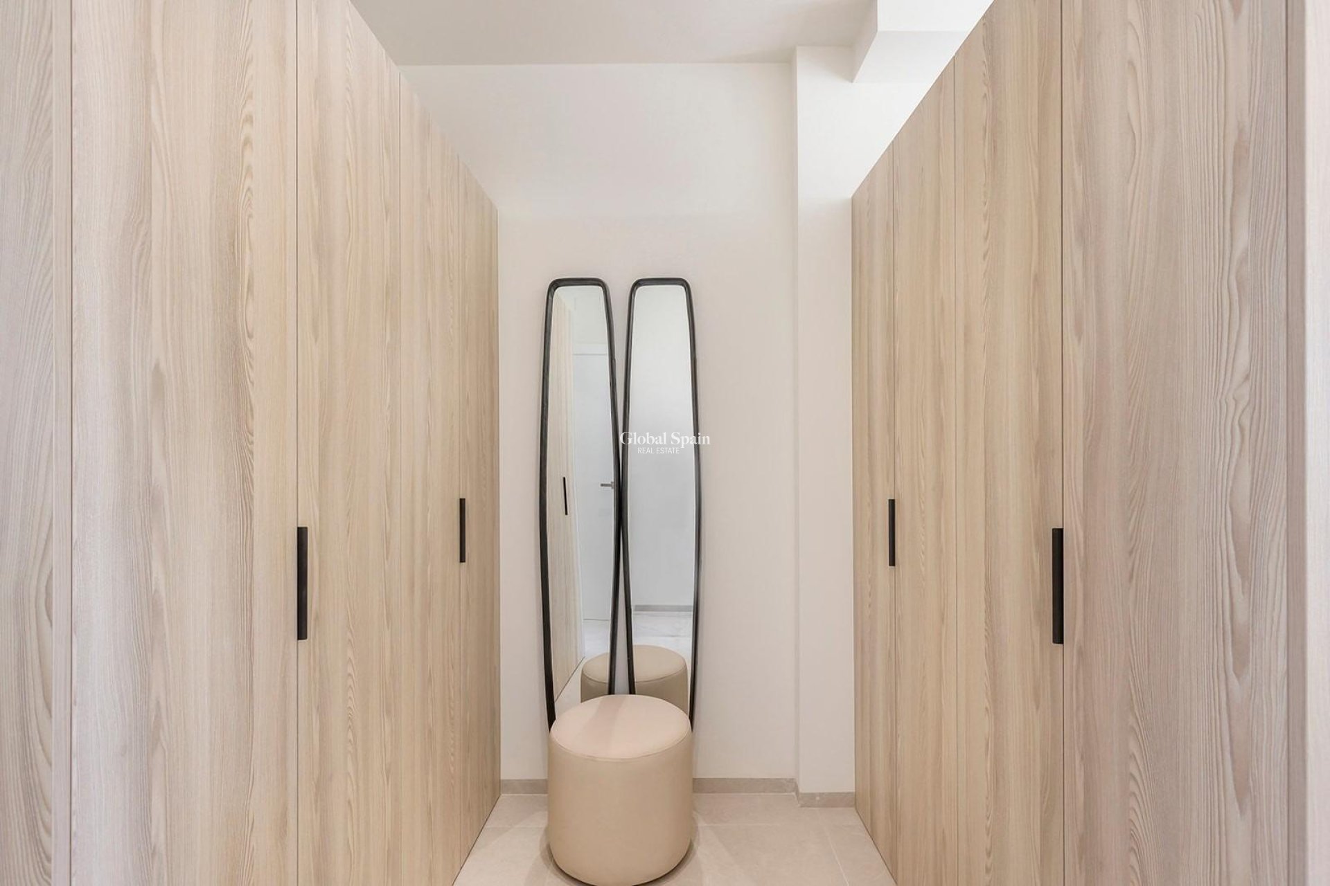 Neubau - VILLA -
LOS ALCÁZARES