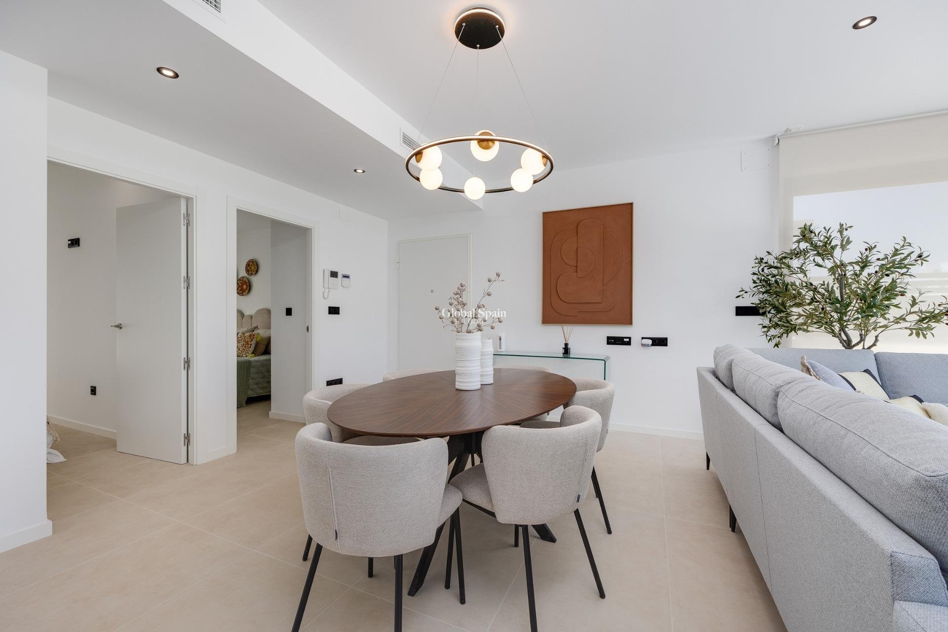 Neubau - VILLA -
LOS ALCÁZARES