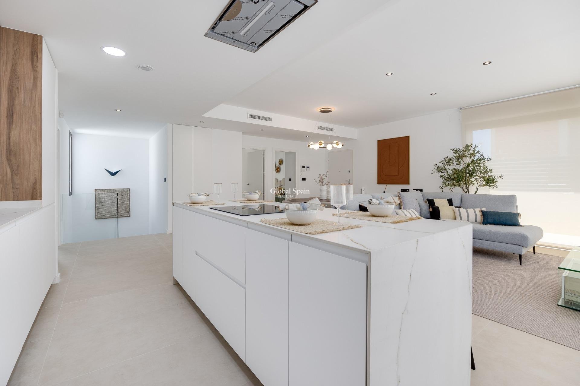 Neubau - VILLA -
LOS ALCÁZARES