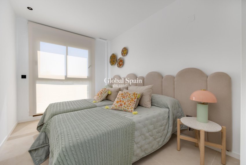 Neubau - VILLA -
LOS ALCÁZARES