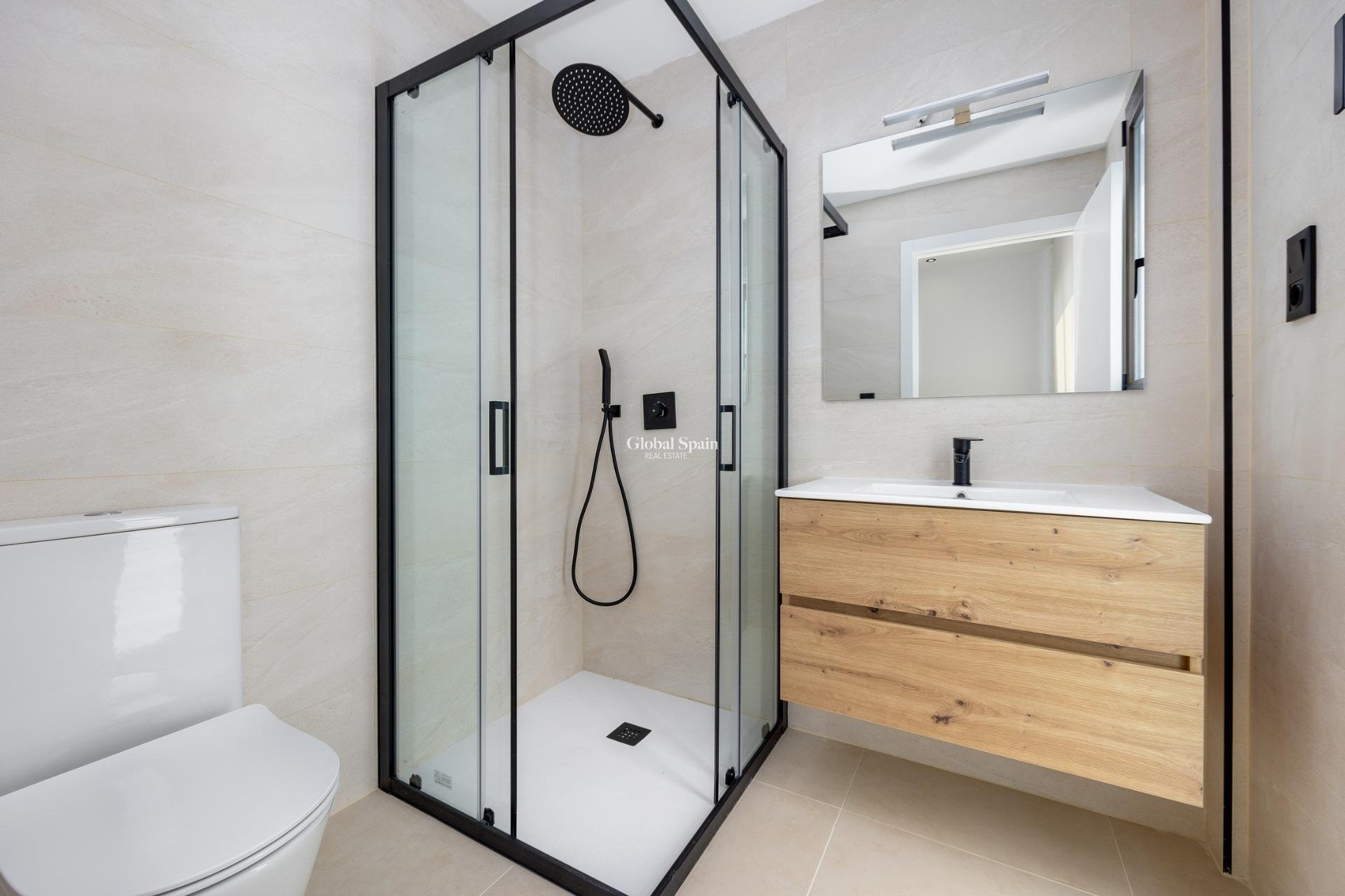 Neubau - VILLA -
LOS ALCÁZARES