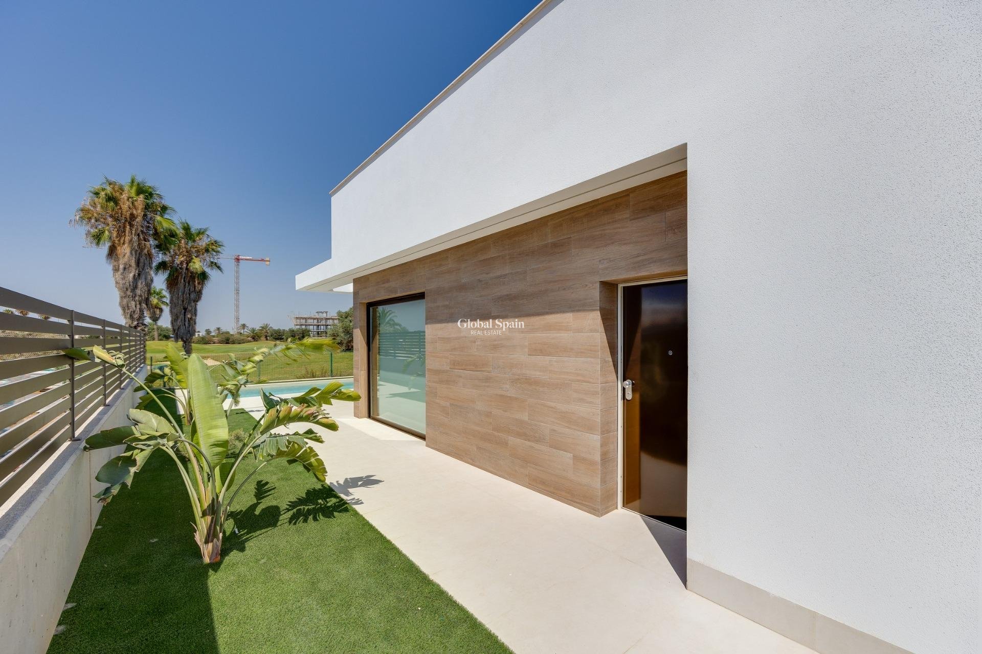 Neubau - VILLA -
LOS ALCÁZARES