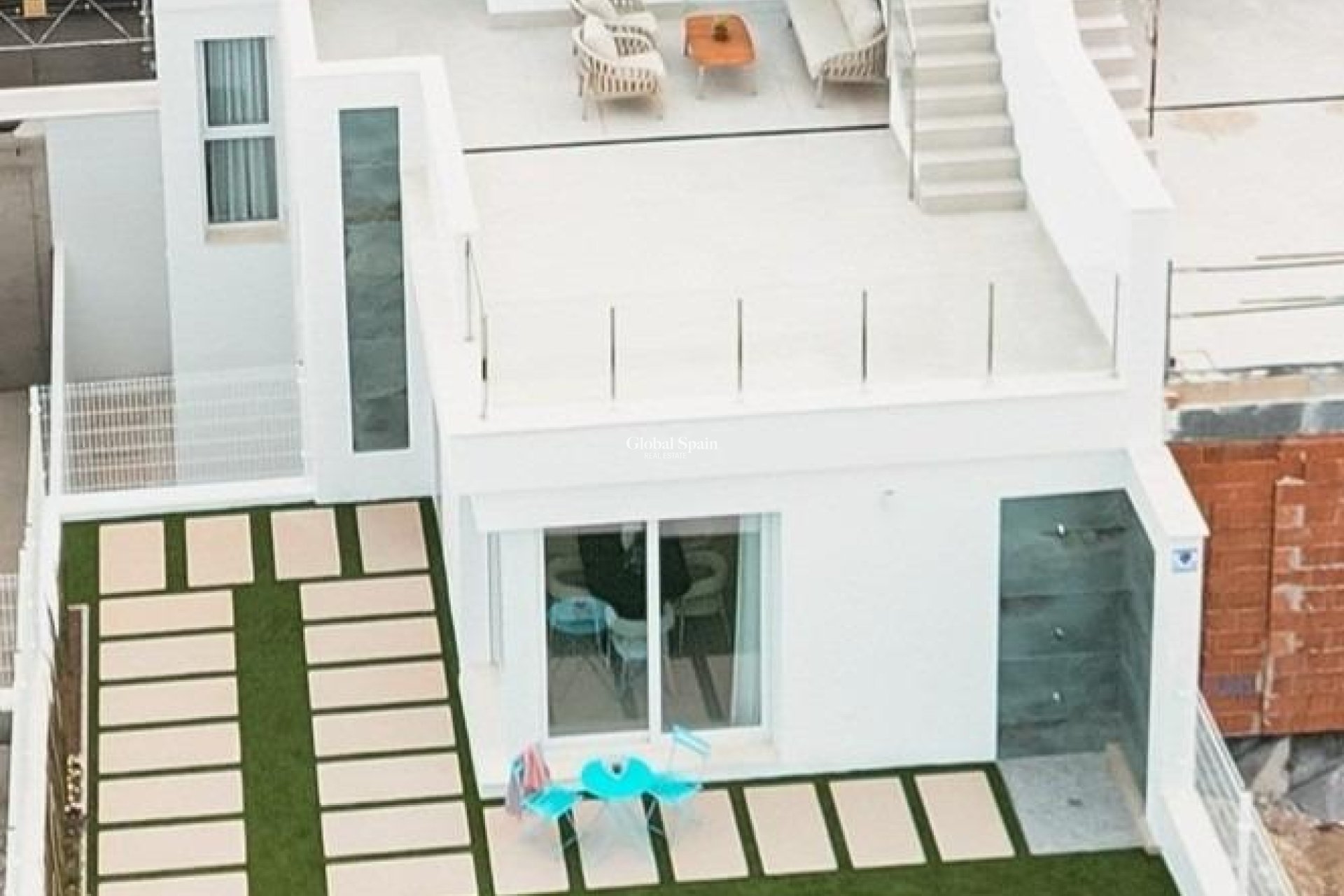 Neubau - VILLA -
LOS ALCÁZARES