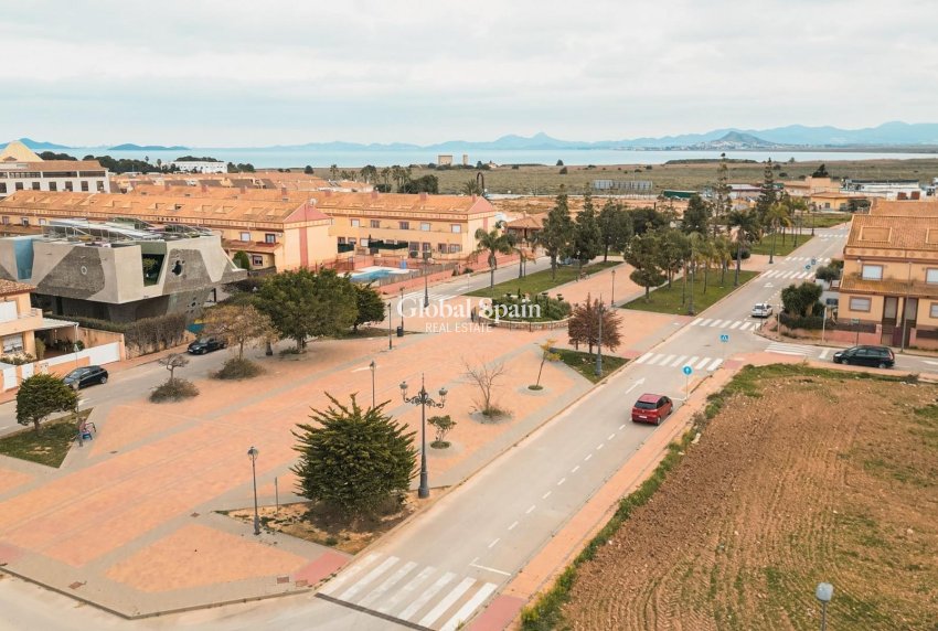 Neubau - VILLA -
LOS ALCÁZARES