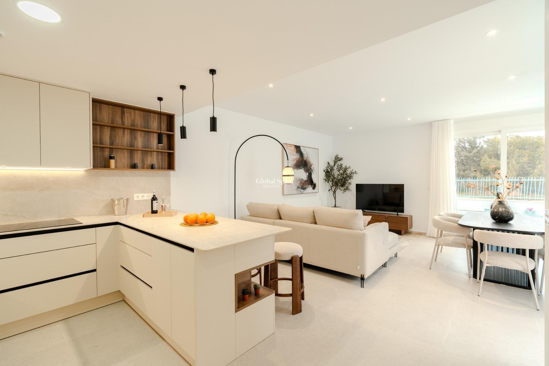 Neubau - VILLA -
LOS ALCÁZARES