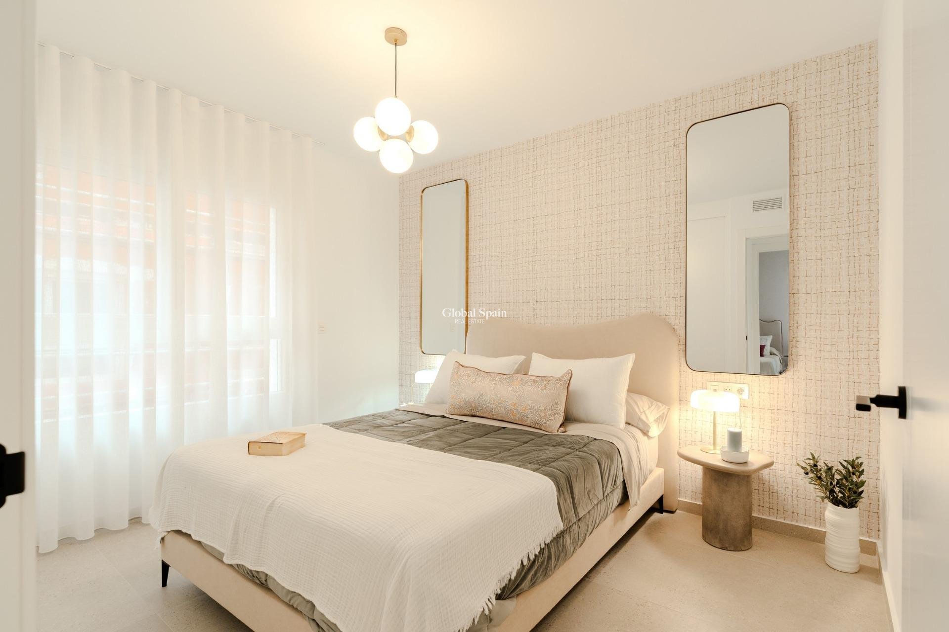 Neubau - VILLA -
LOS ALCÁZARES