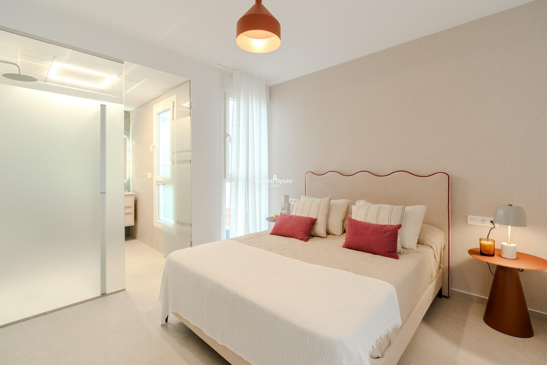 Neubau - VILLA -
LOS ALCÁZARES