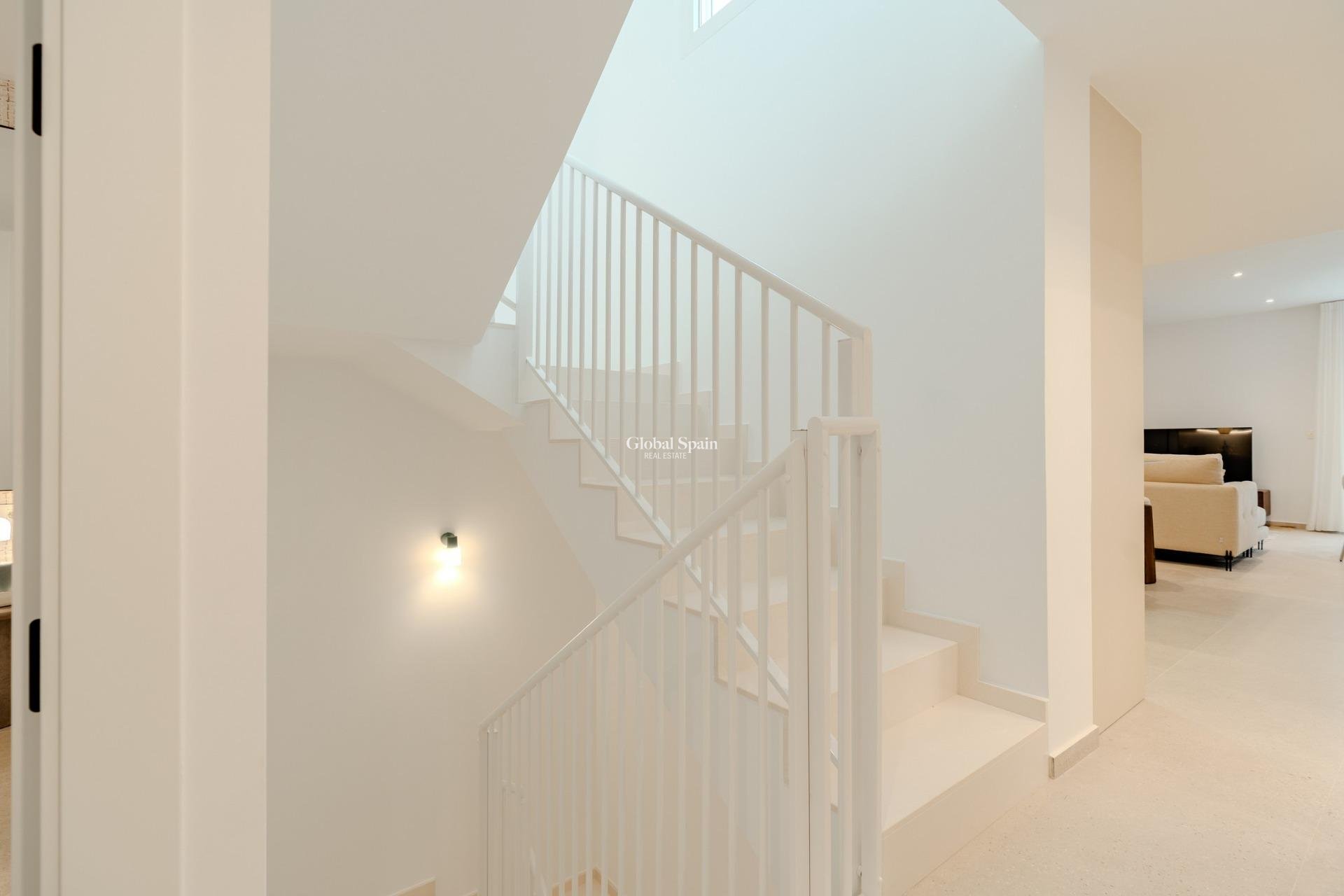 Neubau - VILLA -
LOS ALCÁZARES