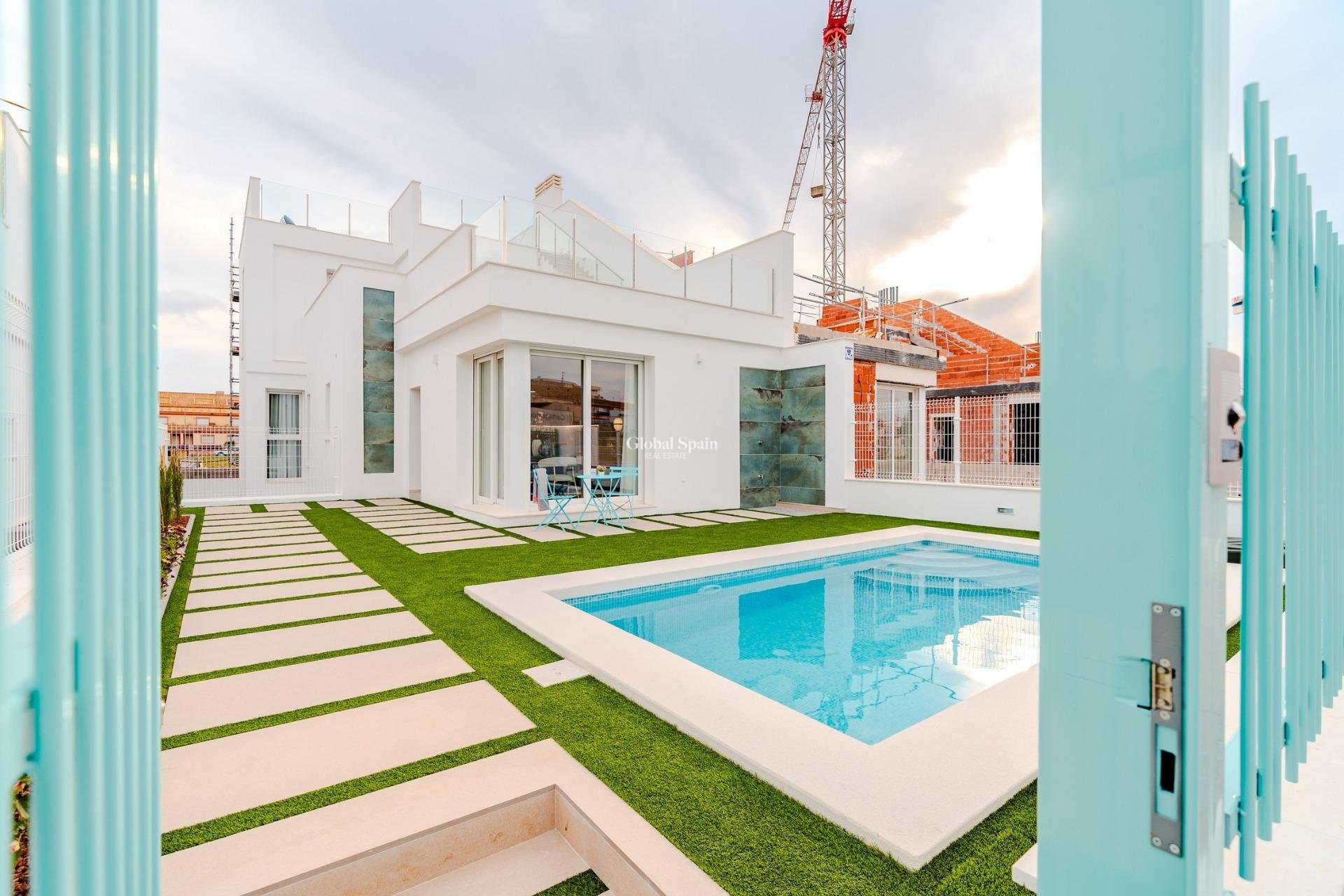 Neubau - VILLA -
LOS ALCÁZARES