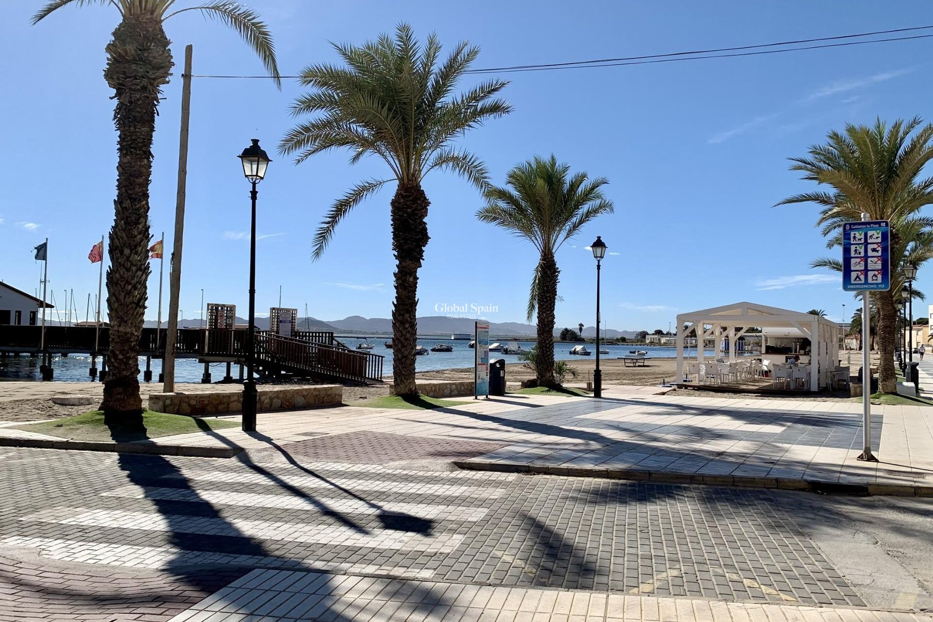 Neubau - VILLA -
LOS ALCÁZARES