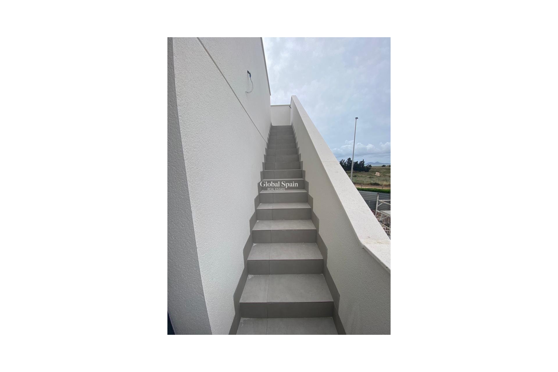 Neubau - VILLA -
LOS ALCÁZARES