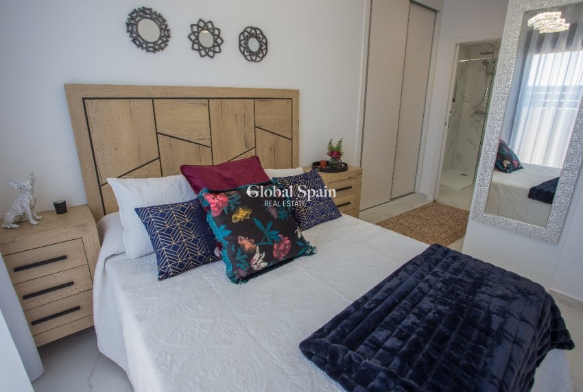 Neubau - Villa -
LOS MONTESINOS - La Herada