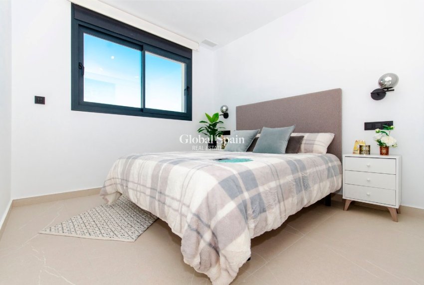 Neubau - Villa -
LOS MONTESINOS - La Herada