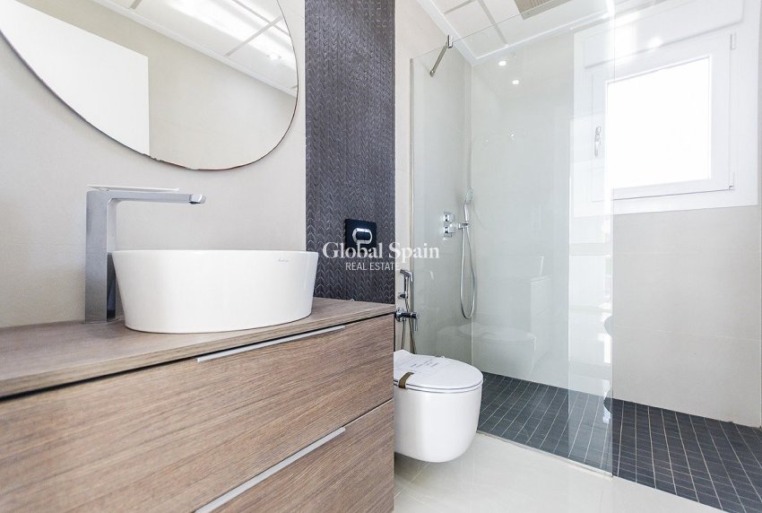 Neubau - Villa -
LOS MONTESINOS - La Herrada