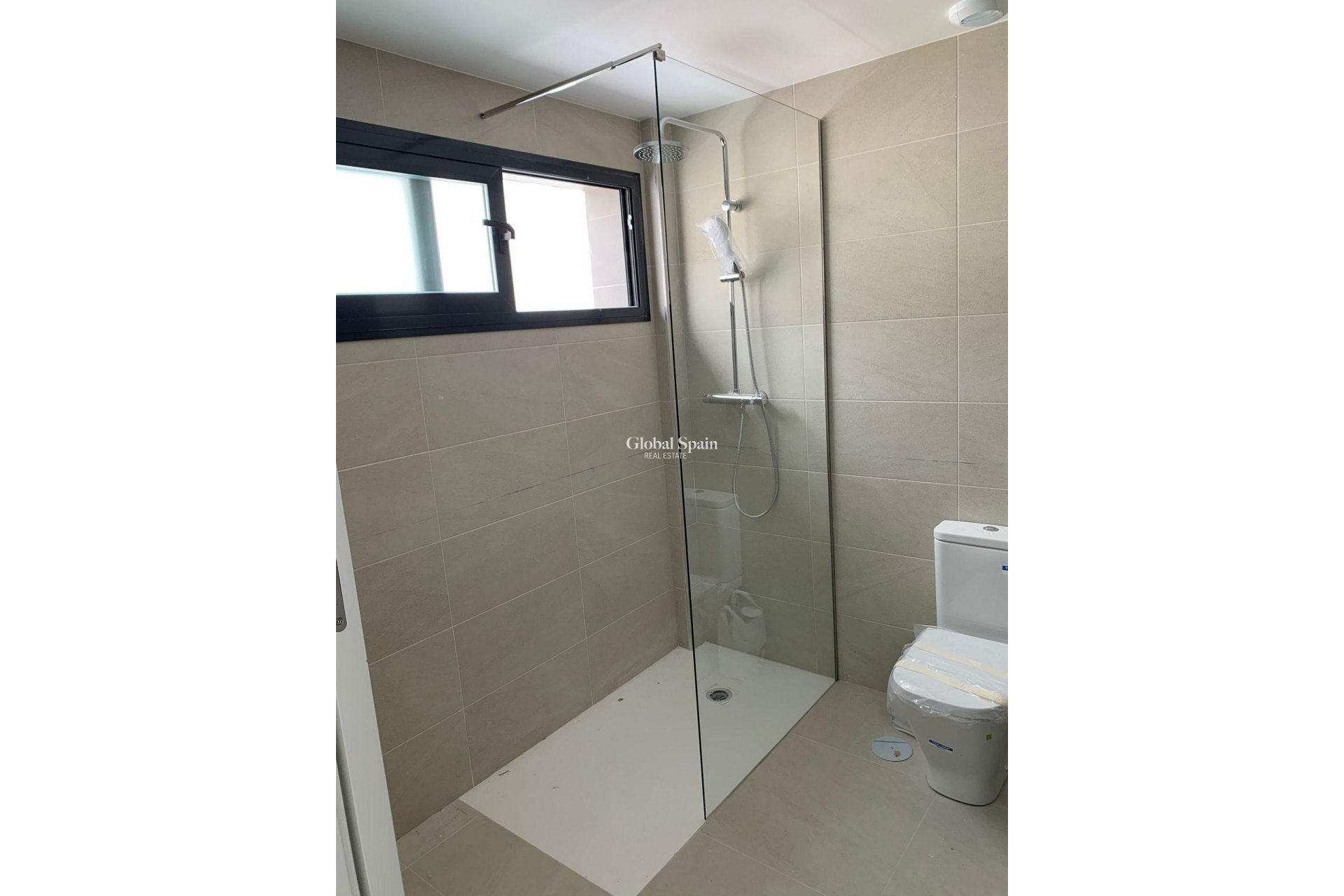 Neubau - VILLA -
MANILVA - La Duquesa