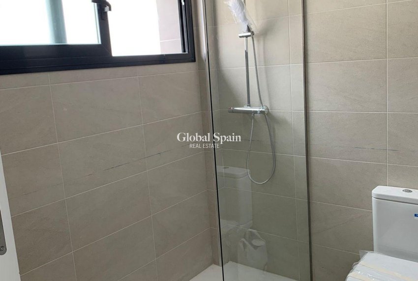 Neubau - VILLA -
MANILVA - La Duquesa