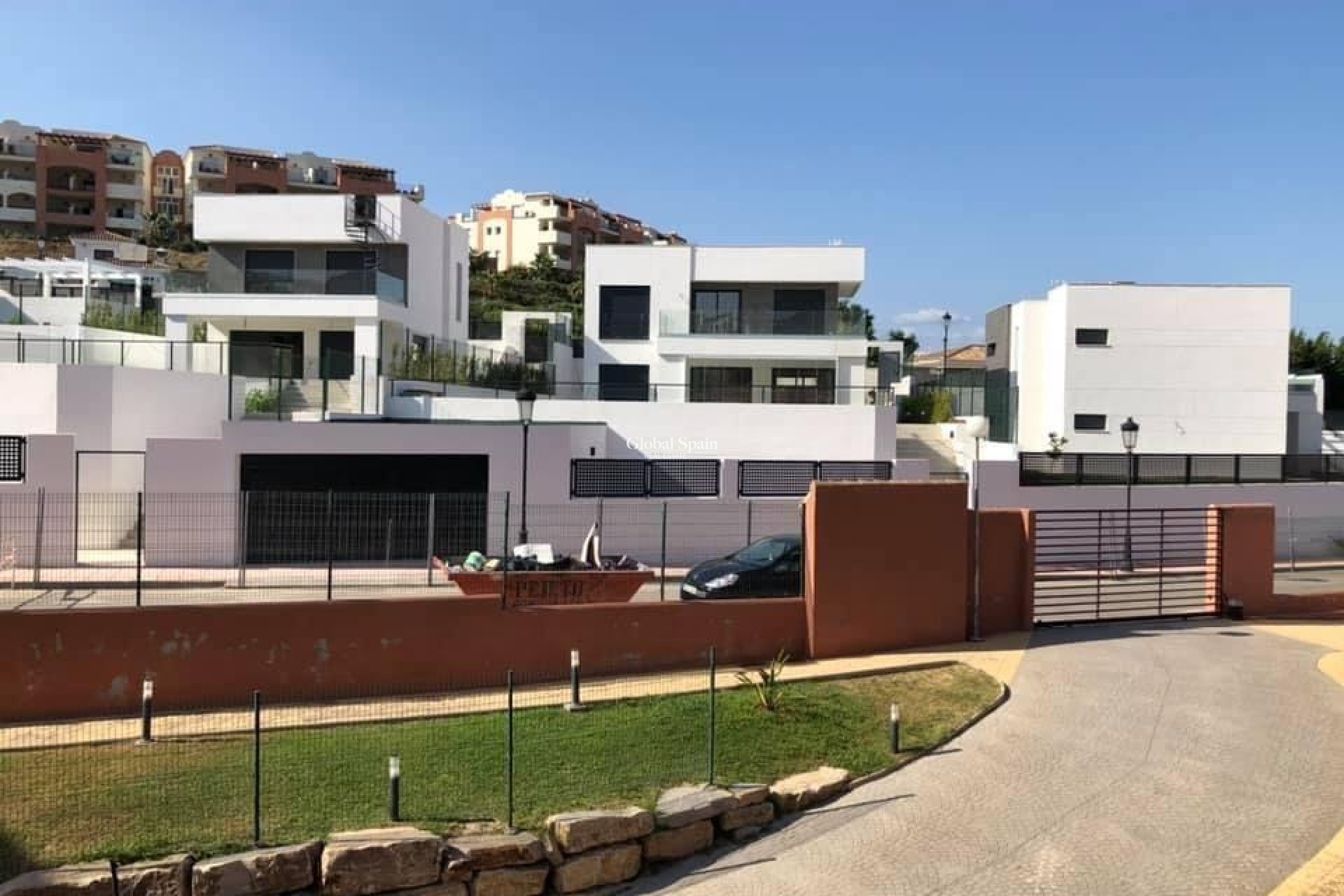 Neubau - VILLA -
MANILVA - La Duquesa