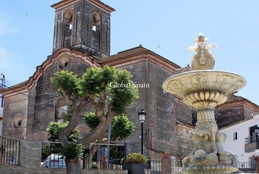 Neubau - VILLA -
MANILVA - Los Hidalgos